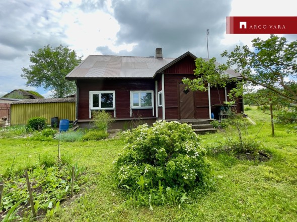 Müüa maja Piiri tee 4, Aluvere küla, Rakvere vald, Lääne-Viru maakond