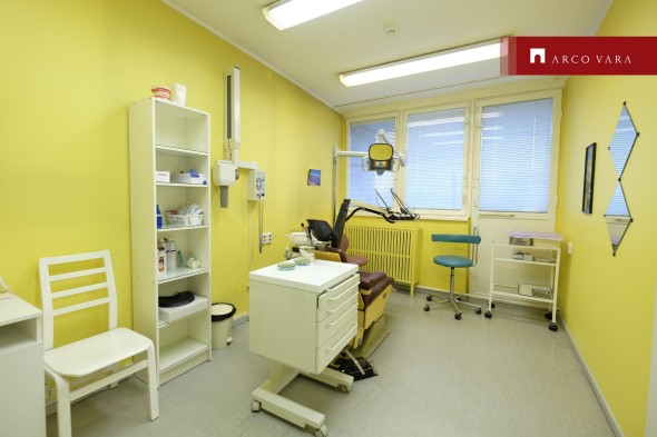 Müüa teeninduspind Leola  10, Viljandi linn, Viljandi maakond