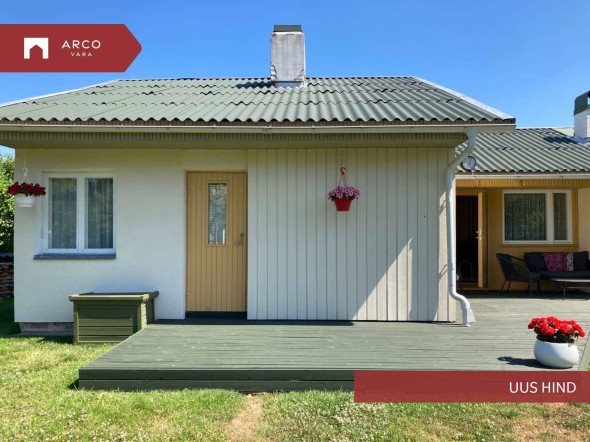 Müüa suvila Aaviku tee 8, Vardi küla, Viljandi vald, Viljandi maakond