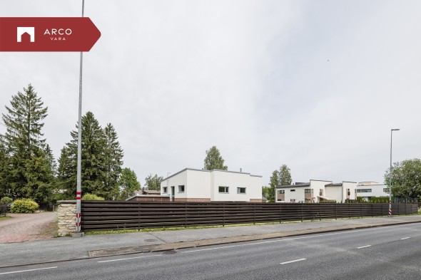 Müüa majaosa Karuslase  7, Pirita linnaosa, Tallinn, Harju maakond