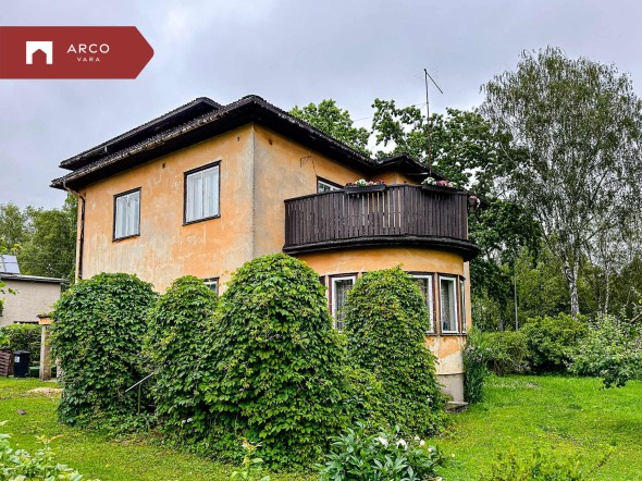 Müüa majaosa Valuoja puiestee 39, Viljandi linn, Viljandi maakond