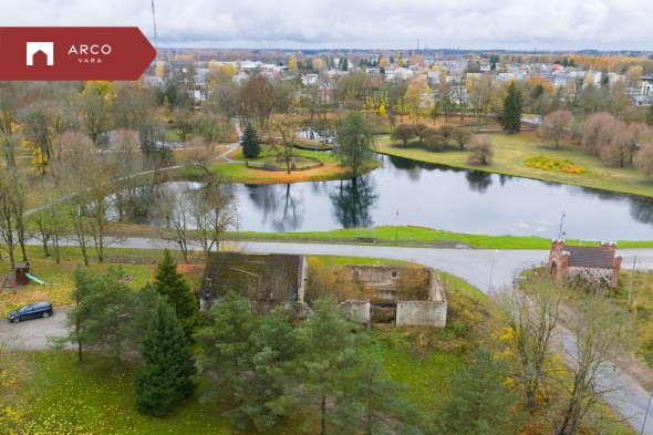 Müüa maa Vabriku 8, Rakvere linn, Lääne-Viru maakond