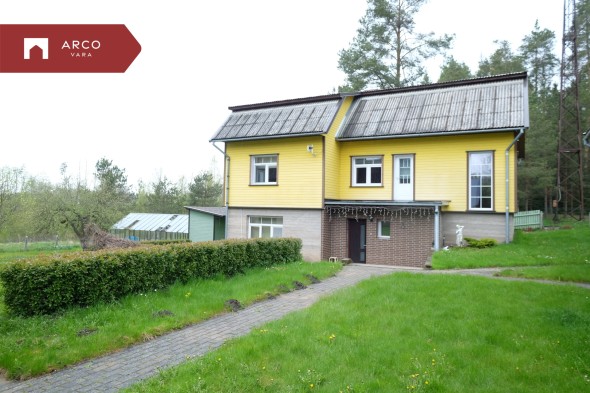 Müüa maja Rebase, Vardja küla, Viljandi vald, Viljandi maakond