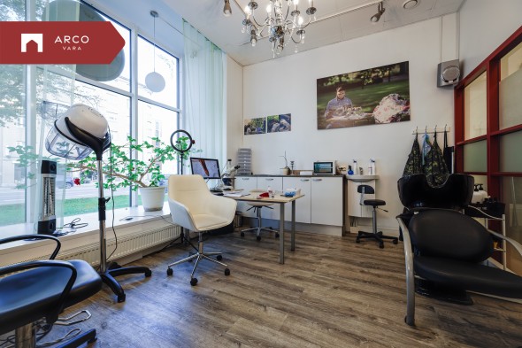 Müüa teeninduspind Liivalaia  30, Kesklinn (Tallinn), Tallinn, Harju maakond