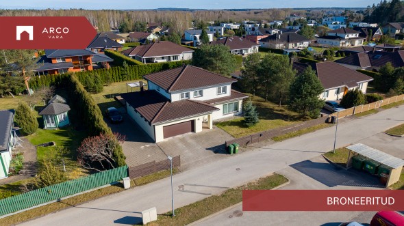 Müüa maja Aruheina tee 11, Ihaste, Tartu linn, Tartu maakond