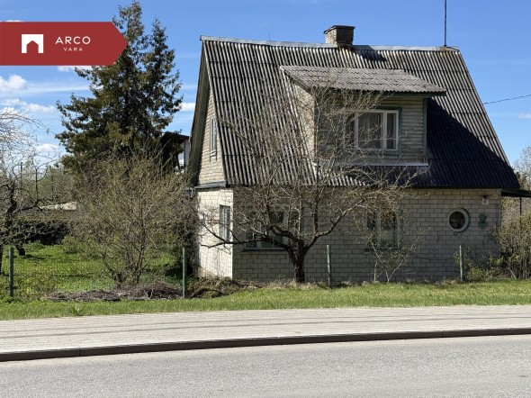 Müüa maja Õie  10, Rakvere linn, Lääne-Viru maakond
