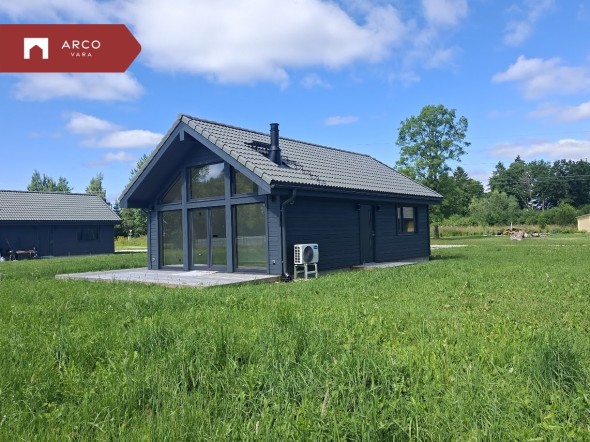 Müüa maja Saanika tee 2/2, Saanika küla, Haapsalu linn, Lääne maakond